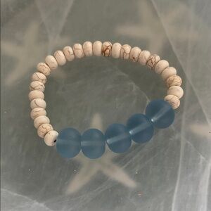 Chic Blue and Cream Beaded Bracelet